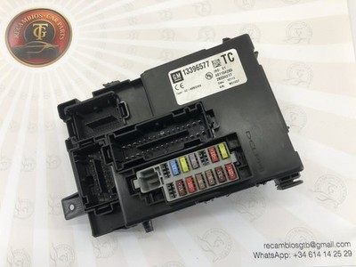 Relaiskasten Sicherungen Opel Meriva B 13396577 TC 401154265