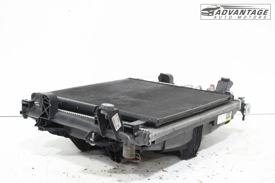 2016-2018 RAM 1500 3.6L ENGINE RADIATOR W/ AC CONDENSER COOLER & FAN SHROUD OEM - Image 4 of 4