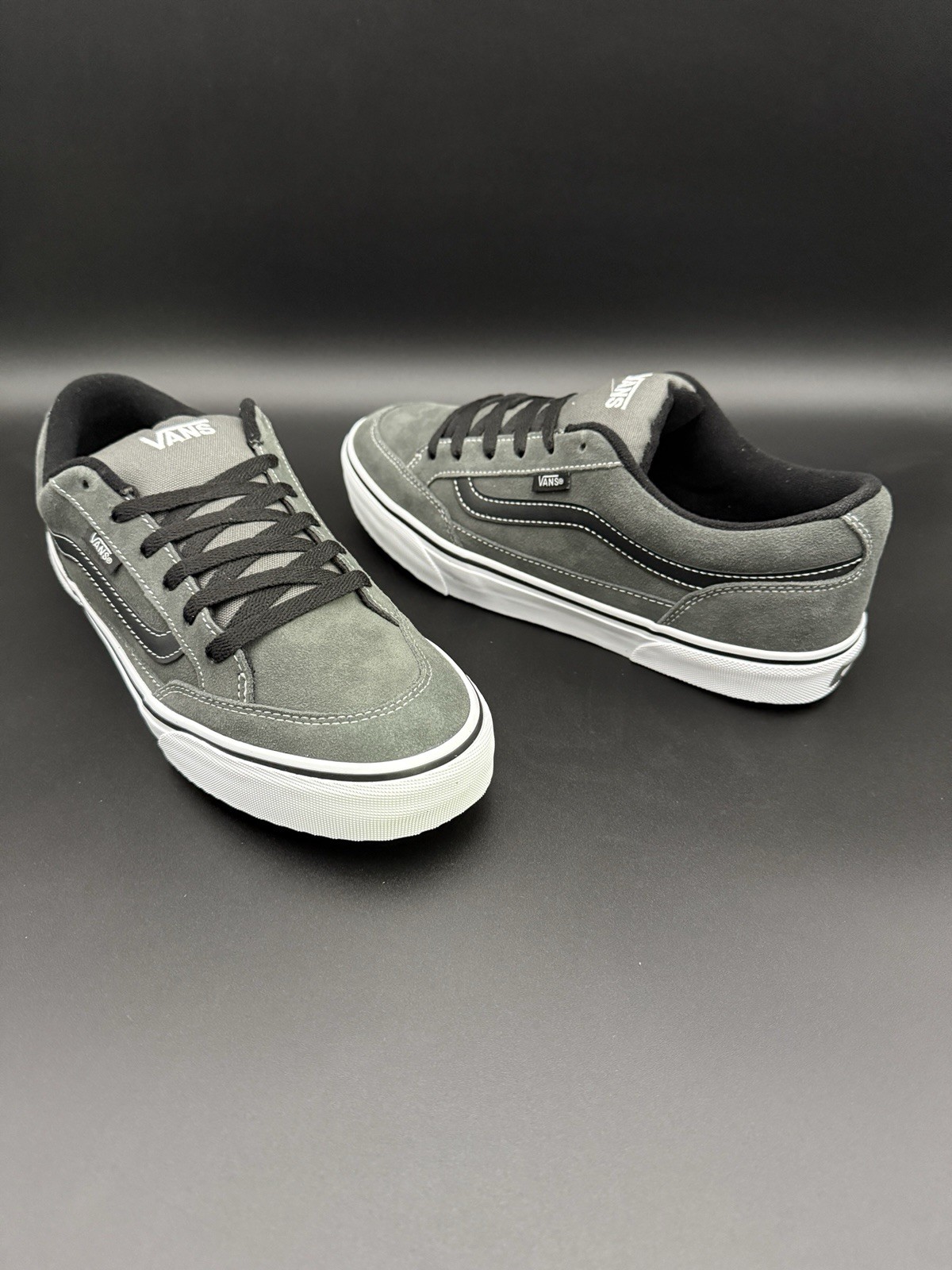 VANS Skate Bearcat Mens Low Top Skateboarding Shoes, Gray Suede VN000DT2CWE(B)