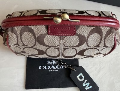 COACH KHAKI/RED SIGNATURE LEGACY STRIPED LINING KISSLOCK COSMETIC