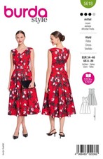 Schnittmuster Damenkleid mit tiefen Kellerfal...