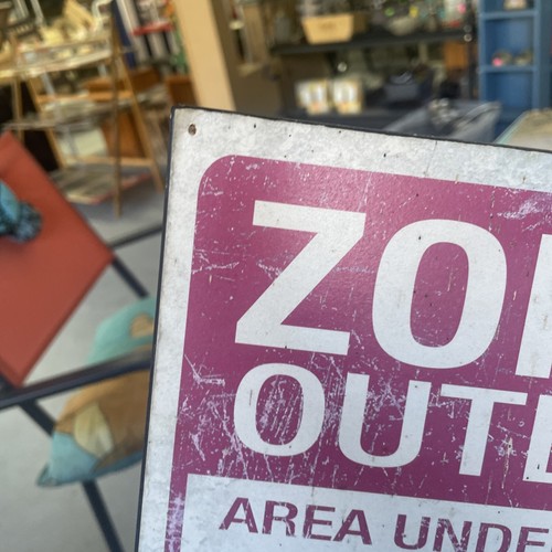 Zombie Outbreak Metal Sign - Picture 5 of 7