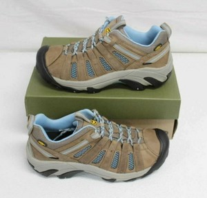 keen water hiking shoes