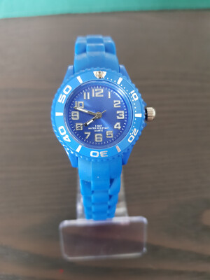 Neu! Sportliche Damen Armbanduhr blau,Stainless Steel, Silikonband, Quartz, 5bar