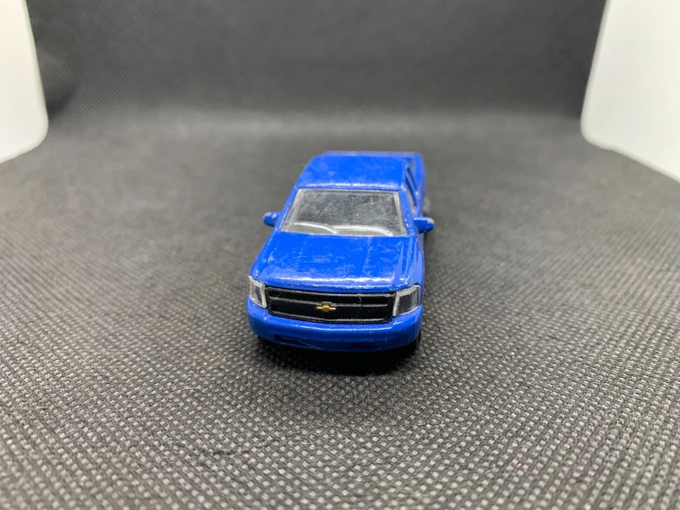 Majorette - Chevrolet Silverado 2016 azul - diecast - escala 1:64 - usado (2) Foto 4 de 4