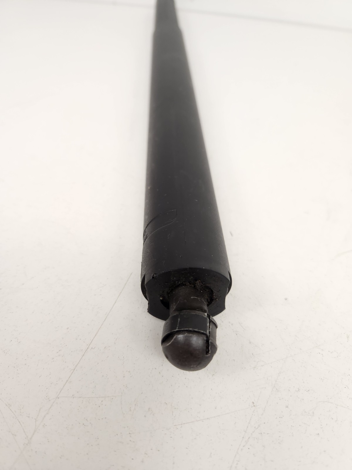 McLaren MP4-12C 2012-2014 Strut assembly