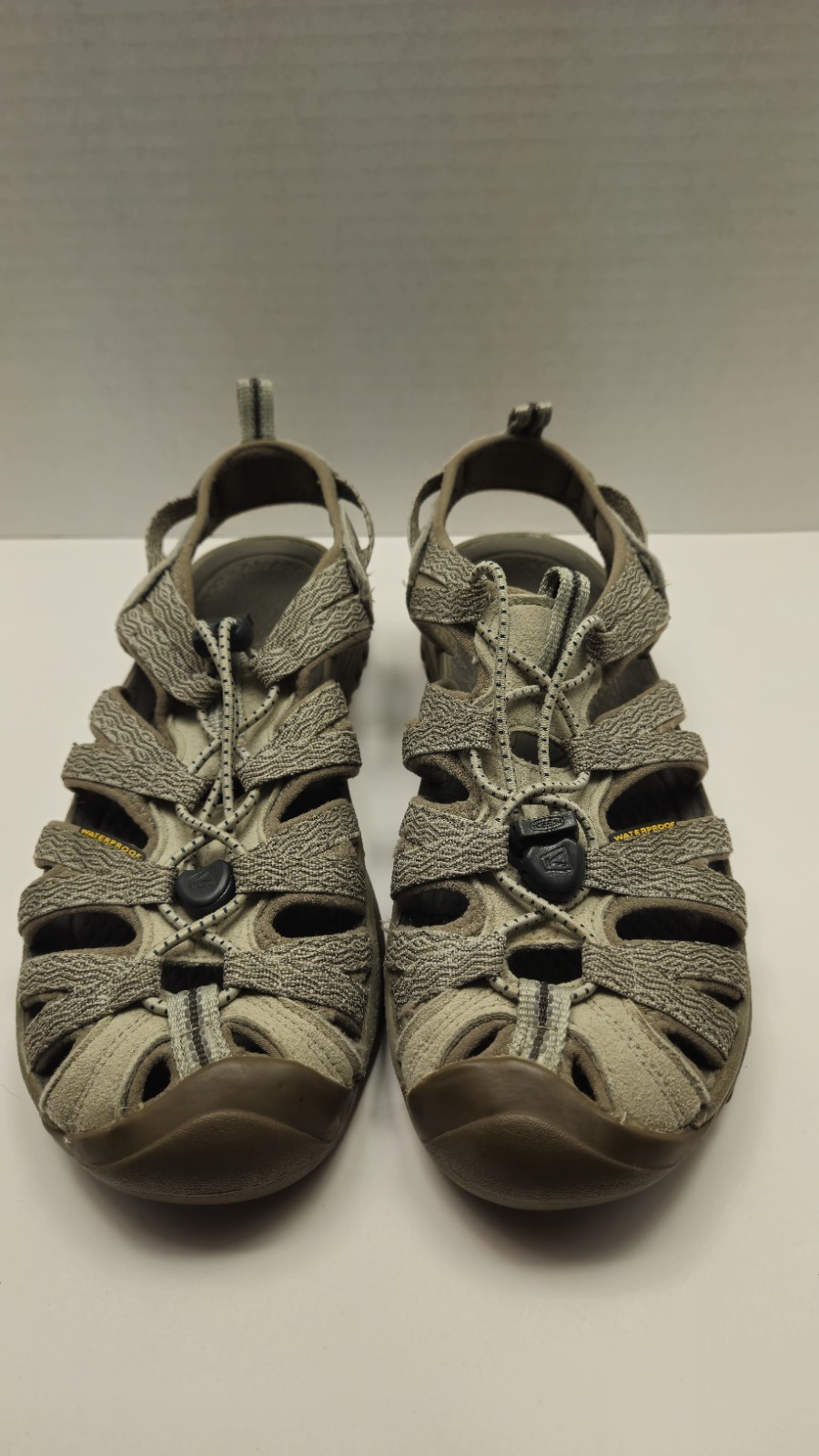 Sandali scarpe da trekking KEEN da donna taglia 8 5 Whisper per sentieri acquatici beige