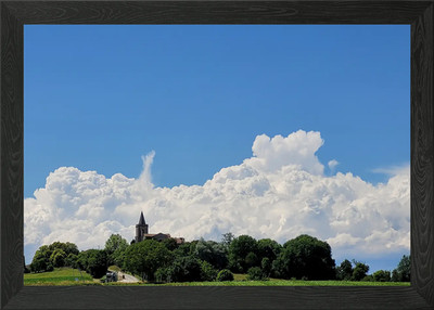 Kirche unter bewölktem Himmel gerahmtes Wandbild Poster Leinwanddruck Bild