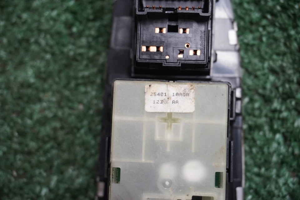 2010 2011 2012 2013 NISSAN MURANO DRIVER SIDE LEFT Window Switch OEM 254011AA0A - Image 3 of 4