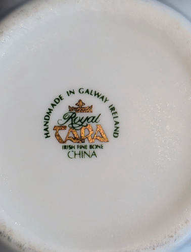 Royal Tara Fine Bone China 24K Gold Cream & Sugar Set Handmade in Galway Ireland - Picture 3 of 4