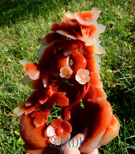 Red Carnelian / Agate Carving/Sculpture: Birds & Flower - Picture 5 of 8