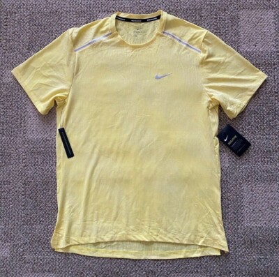 Nike Breathe Running Shirt Top Short Sleeve Lightweight CJ5342