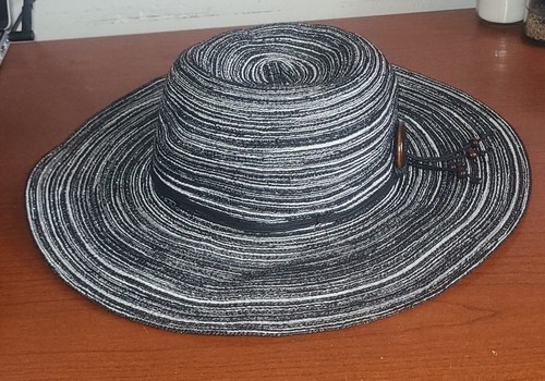 Women's Wide Brim Sun Hat 7¼ Packable Black/White One Size Excellent Condition. - Picture 5 of 8