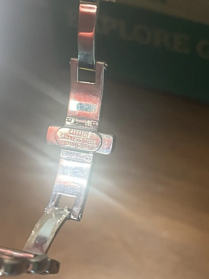 Citizen Silhouette Womens Sapphire Crystal 31mm Stainless Steel Watch FE2070-84A - Image 4 of 4