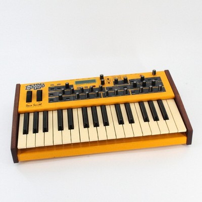 Dave Smith Instruments Mopho Keyboard 32-Key Analog Synthesizer DSI Yellow Used