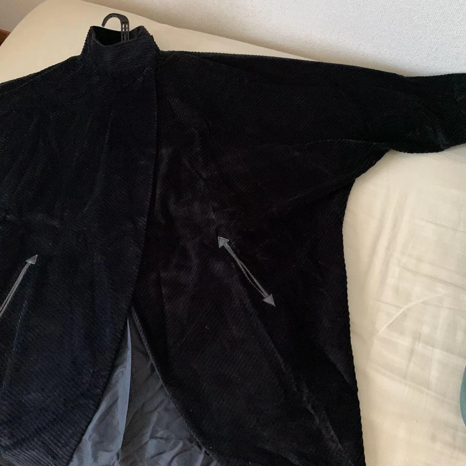 USED GIVENCHY BALLOON COAT ACCEPTABLE - Image 2 of 4