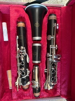 Buffet Crampon  E-11 Wood Clarinet with case.  Made in Germany