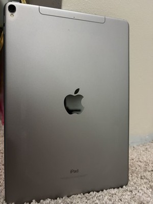 Apple iPad Pro (10.5-inch) A1709 64 GB, Wi-Fi + 4G, 10.5 in