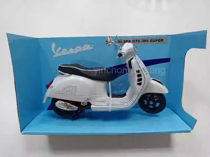 Vespa GTS 300 Super 1:12 Diecast Motorcycle Model WHITE by New Ray 57243 (RARE!) - Image 3 of 4