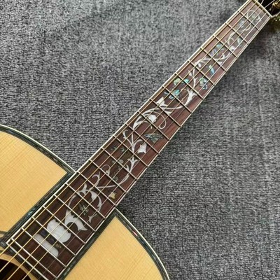 Rosewood fingerboard, high-quality acoustic guitar