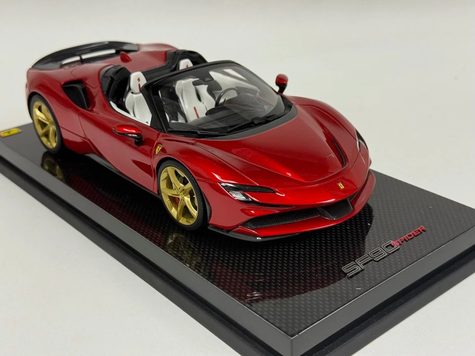 1/18 MR Collection Ferrari812 Superfast Rosso Effesto Carbon 5 pcs FE02NAT BO163 - Image 4 of 4