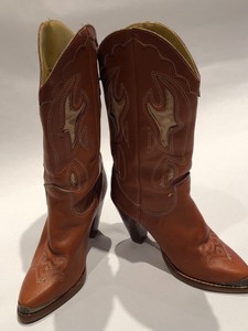 vintage zodiac boots