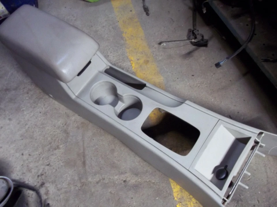 Ford Fusion Mercury Milan 2007 AWD consola de piso delantero con tapa OEM sin MP3 Foto 2 de 4