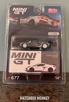 MINI GT Chevy Corvette Z06 Arctic White Chase MGT 677 Limited