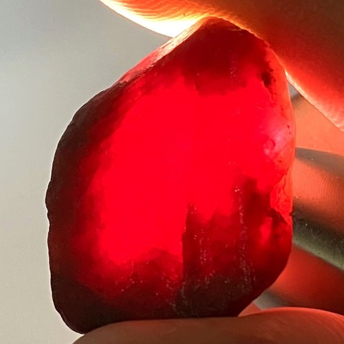 43.68 Ct - Natural 100% Unheated Beautiful Rough Red Ruby Madagascar