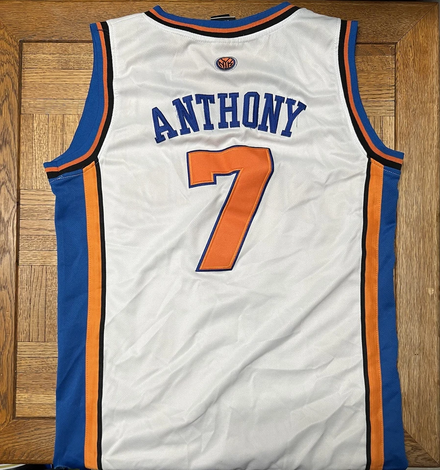 Adidas Carmelo Anthony #7 New York Knicks  NBA Basketball Jersey Men's Large - Image 2 of 4
