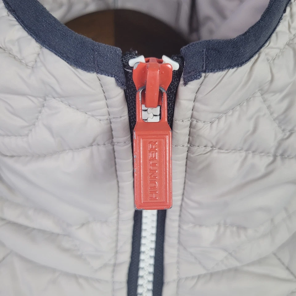 Chaqueta acolchada de capa media original Small Hunter para mujer al aire libre Foto 2 de 4