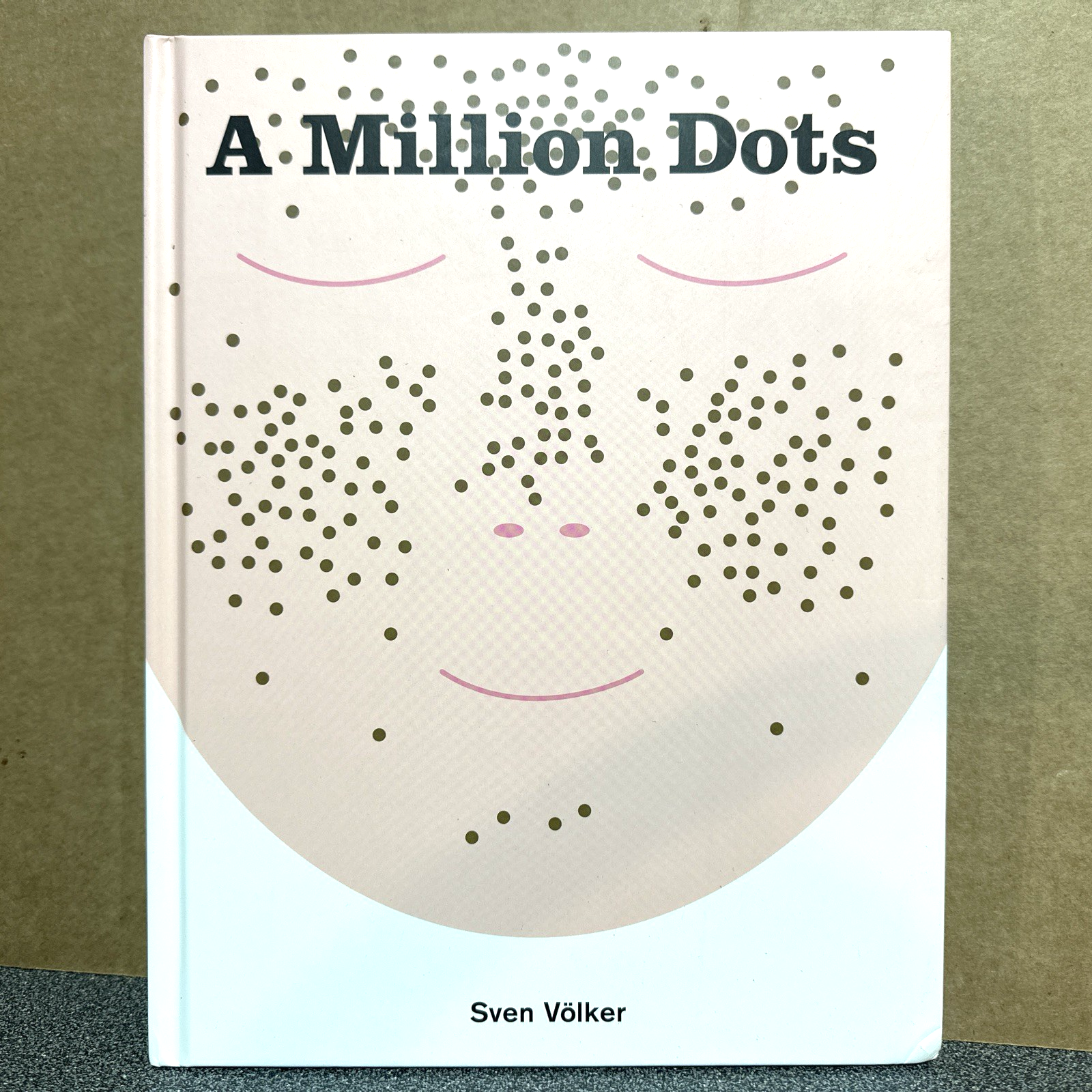A Million Dots (Hardback ) - Scan Volker