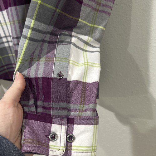 Cabelas Womens Shirt Tunic Size Large Purple Gray Plaid 1/4 Button Poly/Nylon - Picture 5 of 15