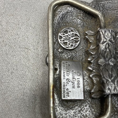 Vintage 1986 Fall Scene Covered Bridge Church Silo Collectible Belt Buckle - Picture 3 of 6