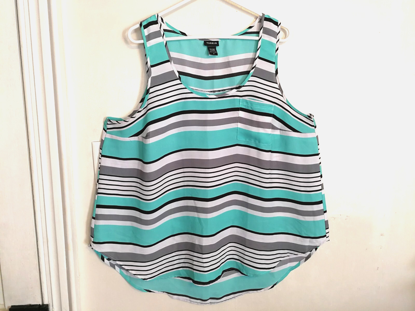 Torrid Womens Tank Top 2 Plus 2X Blue White Gray Striped Sleeveless Blouse Shirt