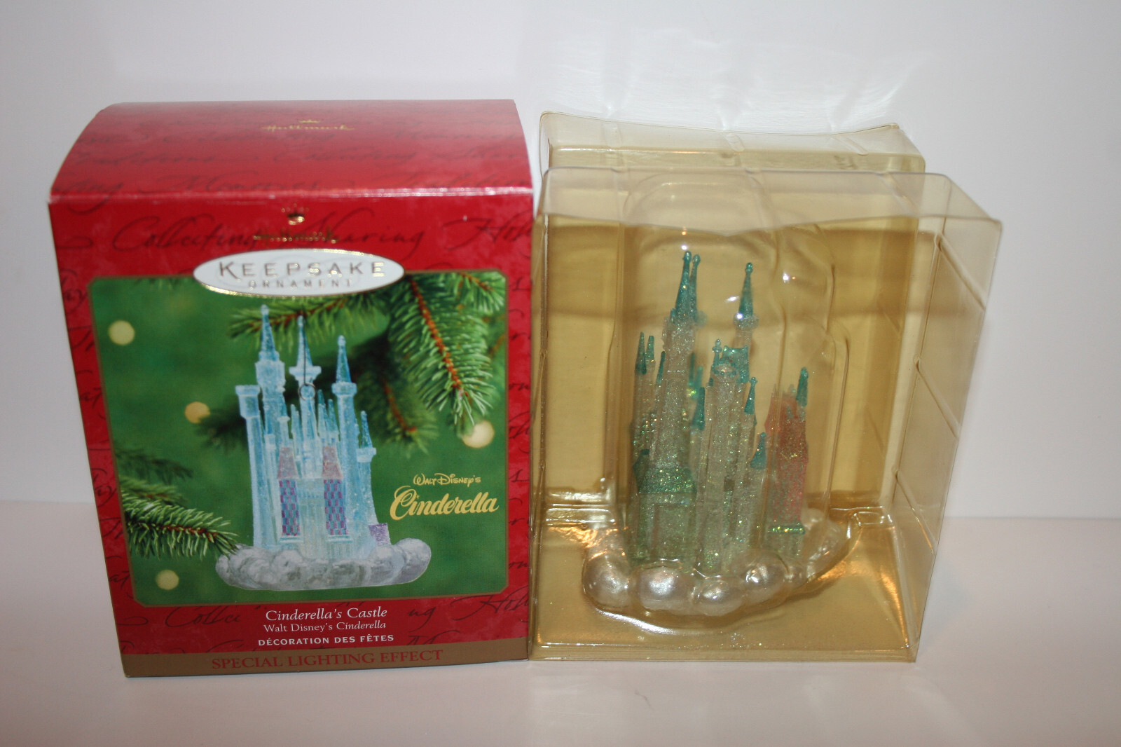2001 Hallmark Keepsake Disney Cinderella's Castle Hanging Christmas