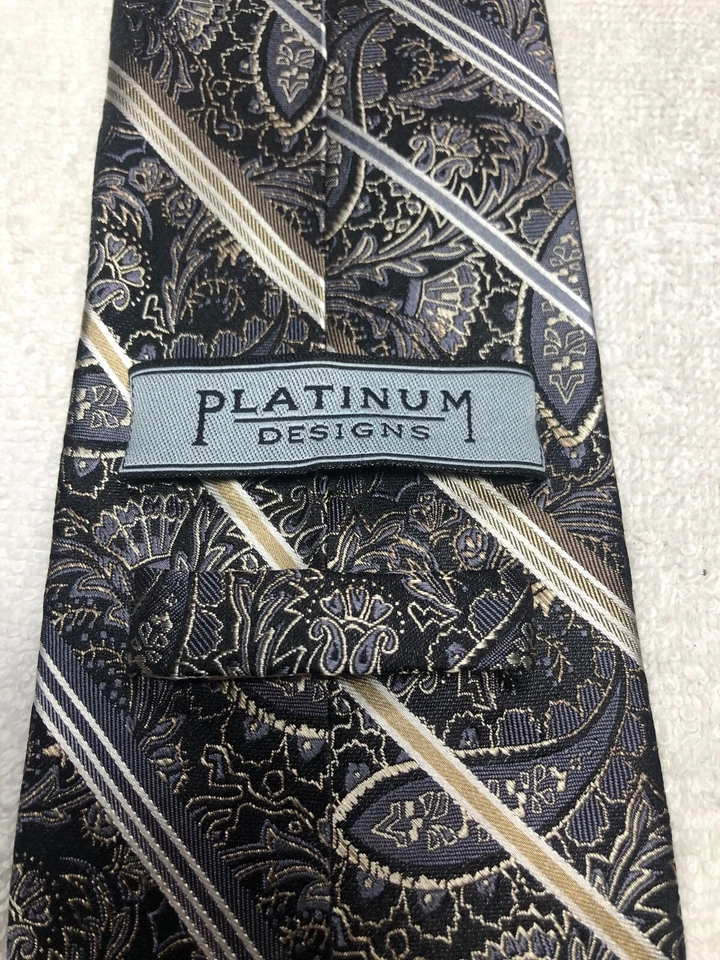 PLATINUM DESIGNS MENS TIE BLACK WITH GRAY BEIGE WHITE 3.75 X 60 NWOT - Imagem 4 de 4