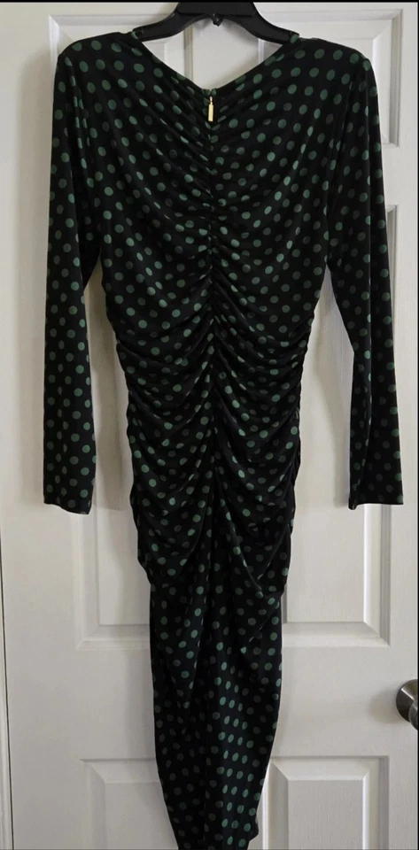 Vestido midi de jersey mate elástico a lunares de Michael Kors Foto 3 de 4