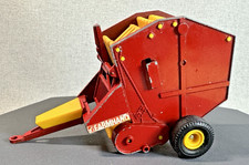 Vintage Farm Vehicle 9532 Britains 1981 Vermeer Round Baler