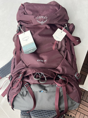 Osprey Kyte 38 M / L Rucksack Wanderrucksack Rucksack Elderberry Purple