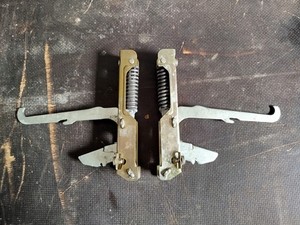 Miele Backofenscharnier  Scharniere Türscharnier T.Nr. 1913062 H810...Reihe