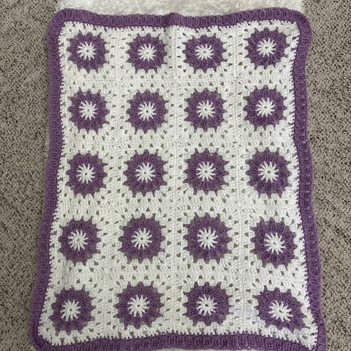 Vintage White And Purple Crochet Granny Square Baby Blanket 27x 34 Flower - Picture 3 of 7