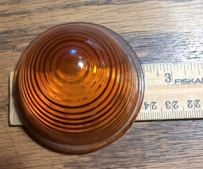 VINTAGE BEEHIVE AMBER GLASS CLEARANCE LIGHT LENS 2.5