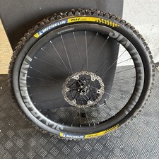 Sixth Element Carbon Wheel with Michelin DH22 tyre 