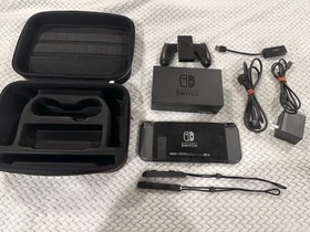 Nintendo Switch 32GB Console with Gray Joy‑Cons (Complete System)