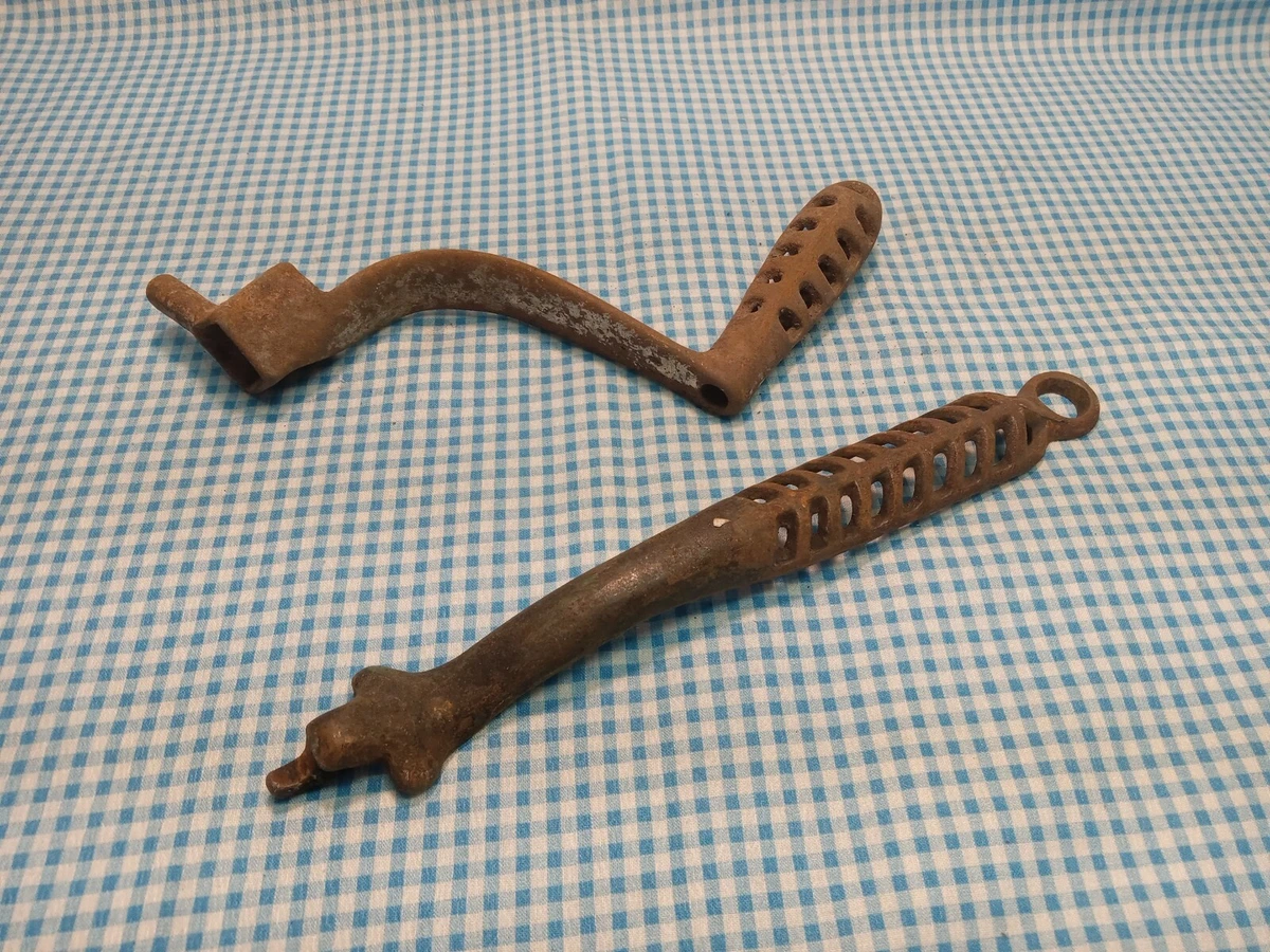 ANTIQUE CAST IRON COOK WOOD STOVE LID LIFTER u0026amp; 5/8u0026#034; - 3/4u0026#034;  SQUARE CRANK Vtg | eBay