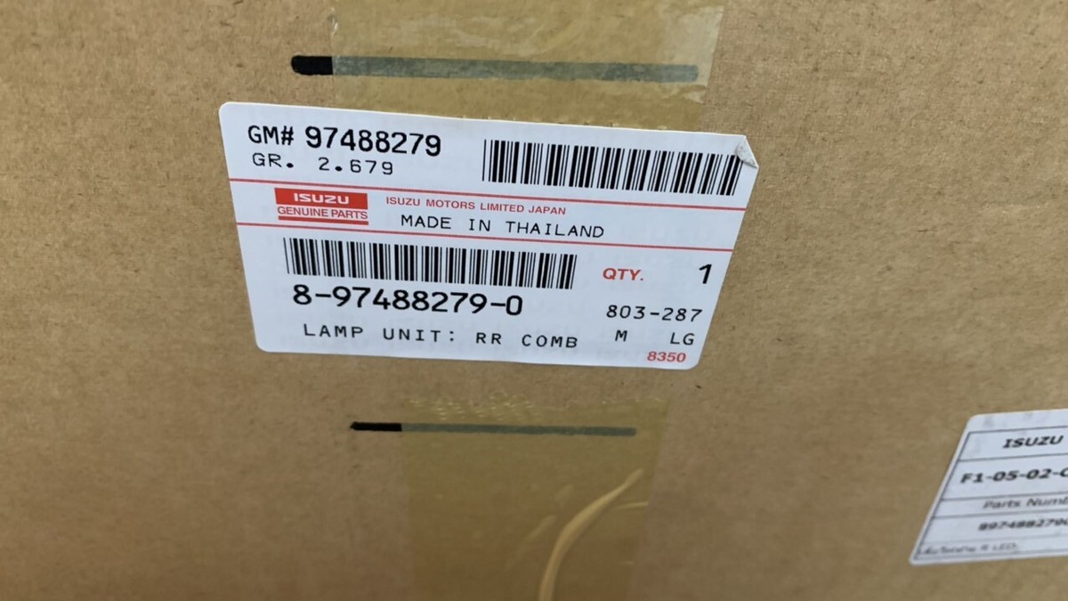 GENUINE ISUZU LAMP UNIT RR COMB 8974882790 | eBay