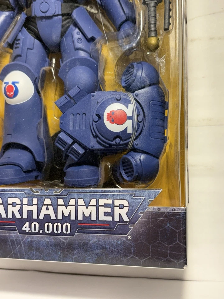 Space Marine Primaris Assault Intercessor - McFarlane Toys - Warhammer 40,000 - Image 4 of 4