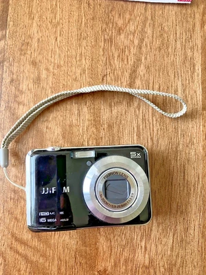 Preços baixos em Fujifilm FinePix A Series 14-16.9MP Câmeras