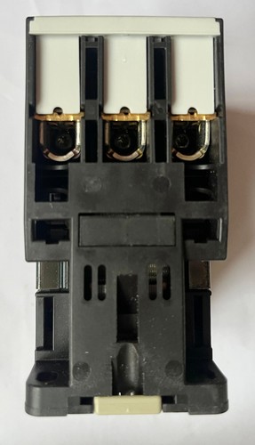 IMO Pacific 3 pole contactor. 80A AC1 230v AC. CR09C - Picture 5 of 7